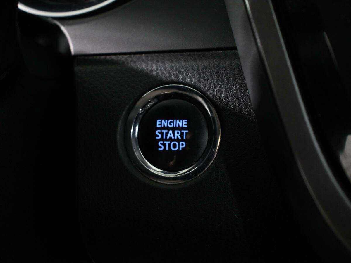 Купить Toyota Camry с пробегом. Фото: #18