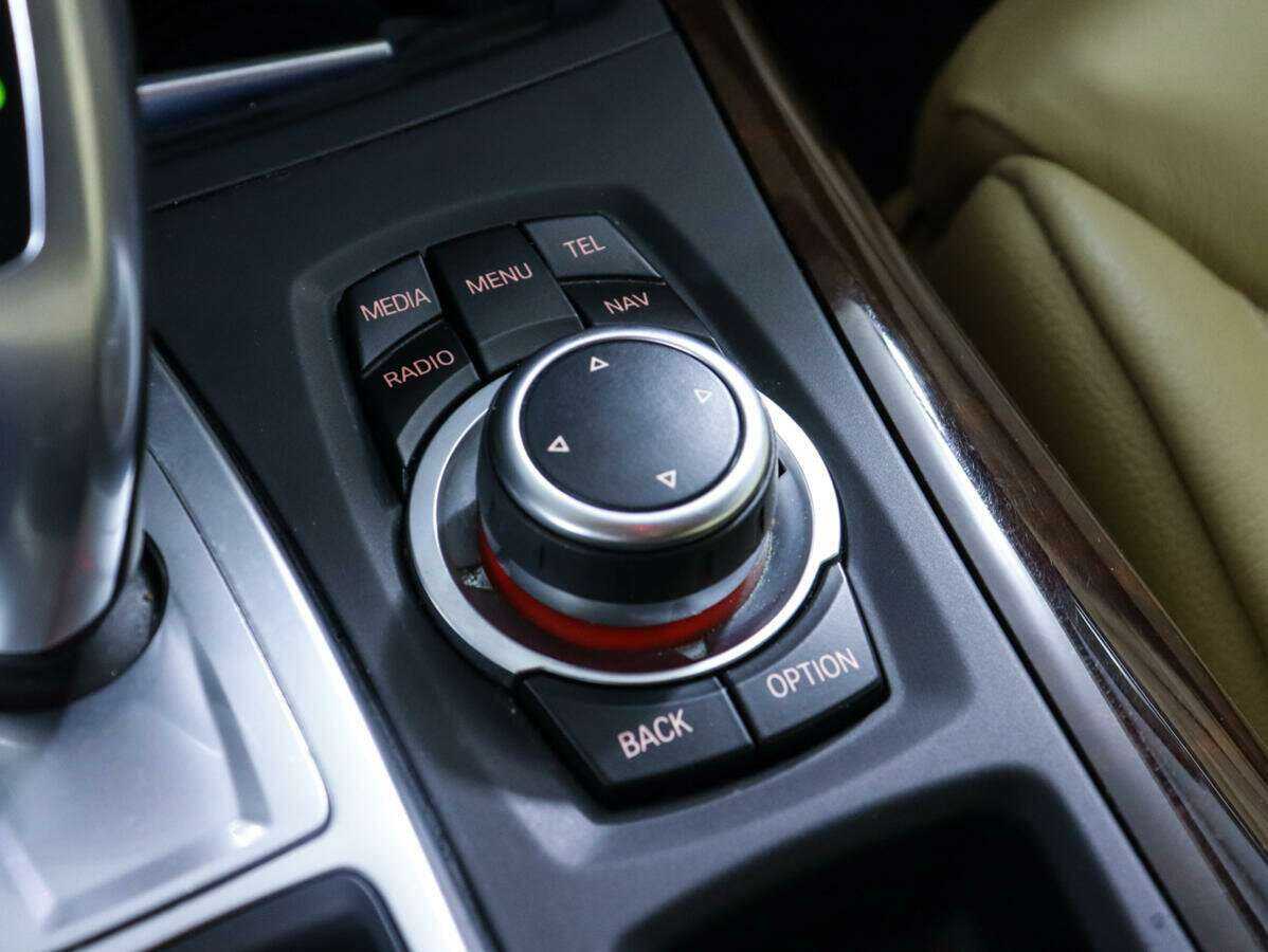 Купить BMW X5 с пробегом. Фото: #17