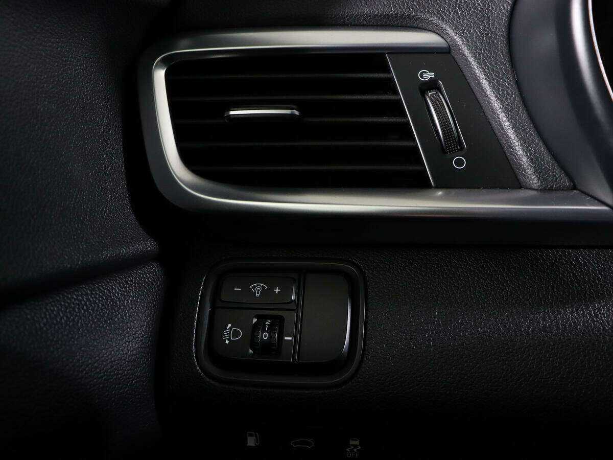 Купить Kia Optima с пробегом. Фото: #15