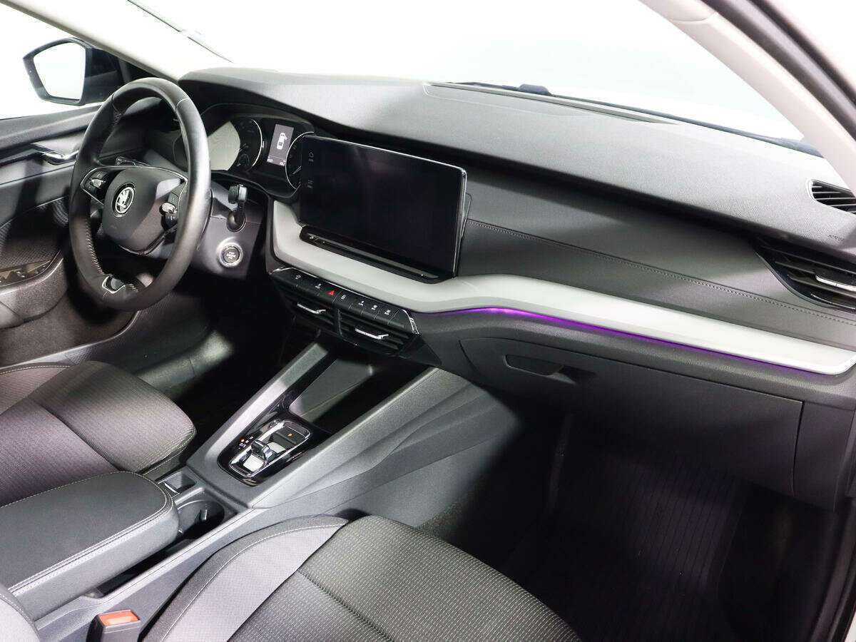 Купить Skoda Octavia с пробегом. Фото: #7