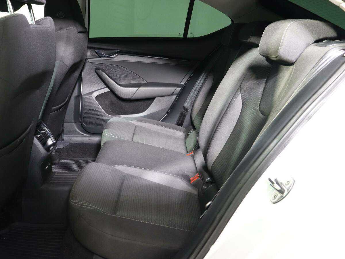 Купить Skoda Octavia с пробегом. Фото: #8