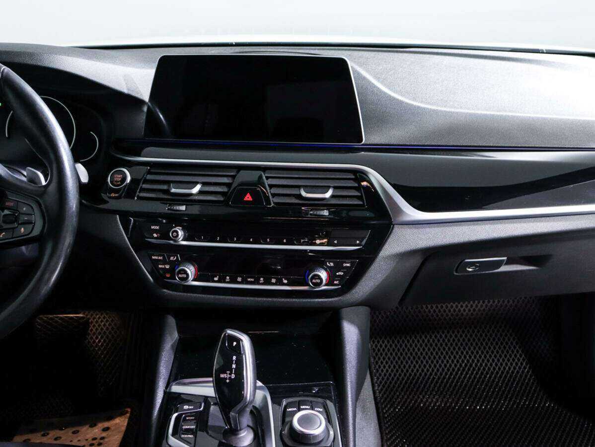 Купить BMW 5 серии с пробегом. Фото: #10