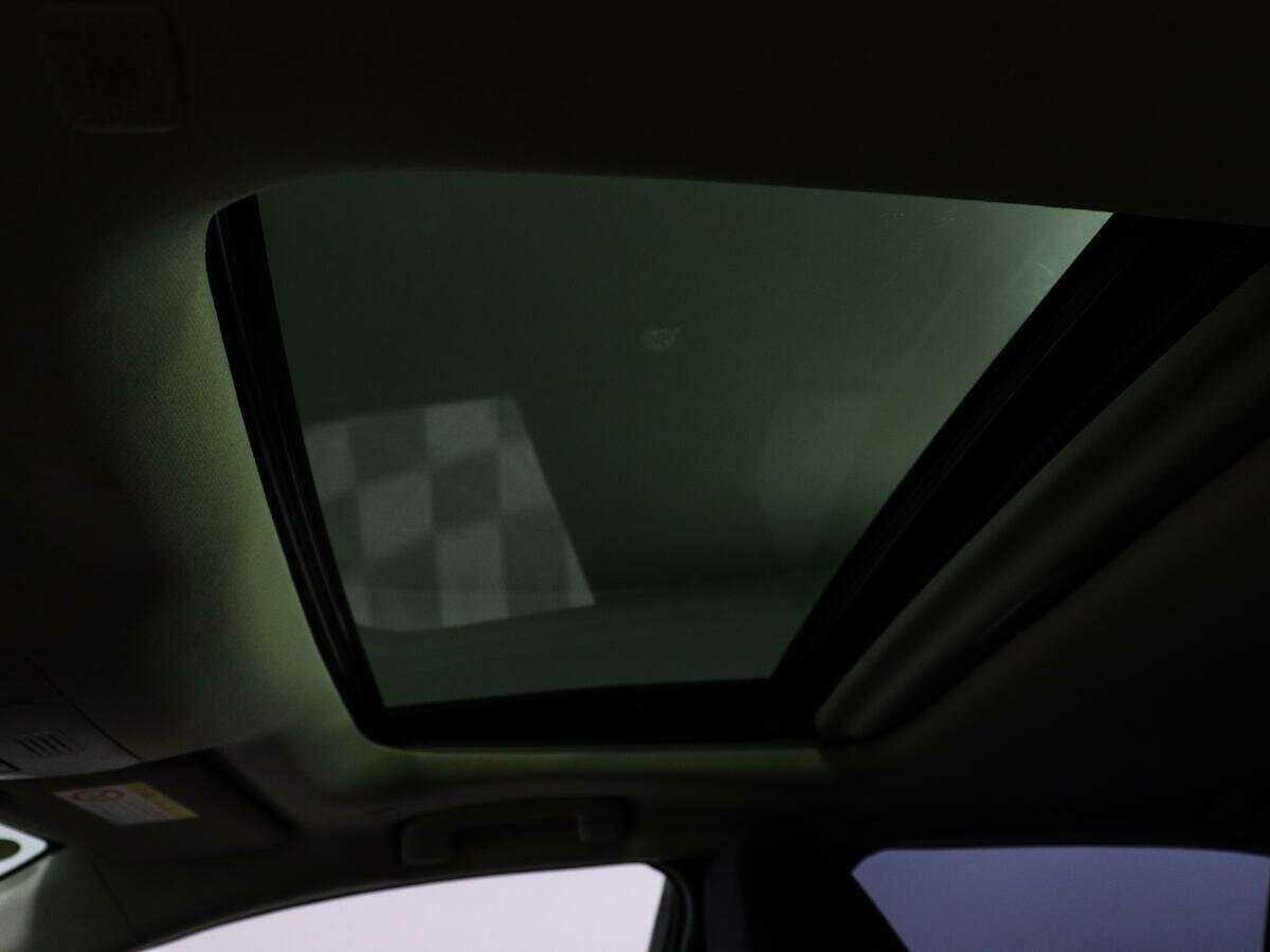 Купить Toyota Corolla с пробегом. Фото: #12