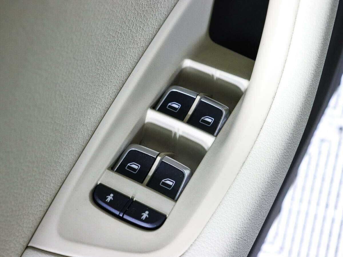 Купить Audi A6 с пробегом. Фото: #16