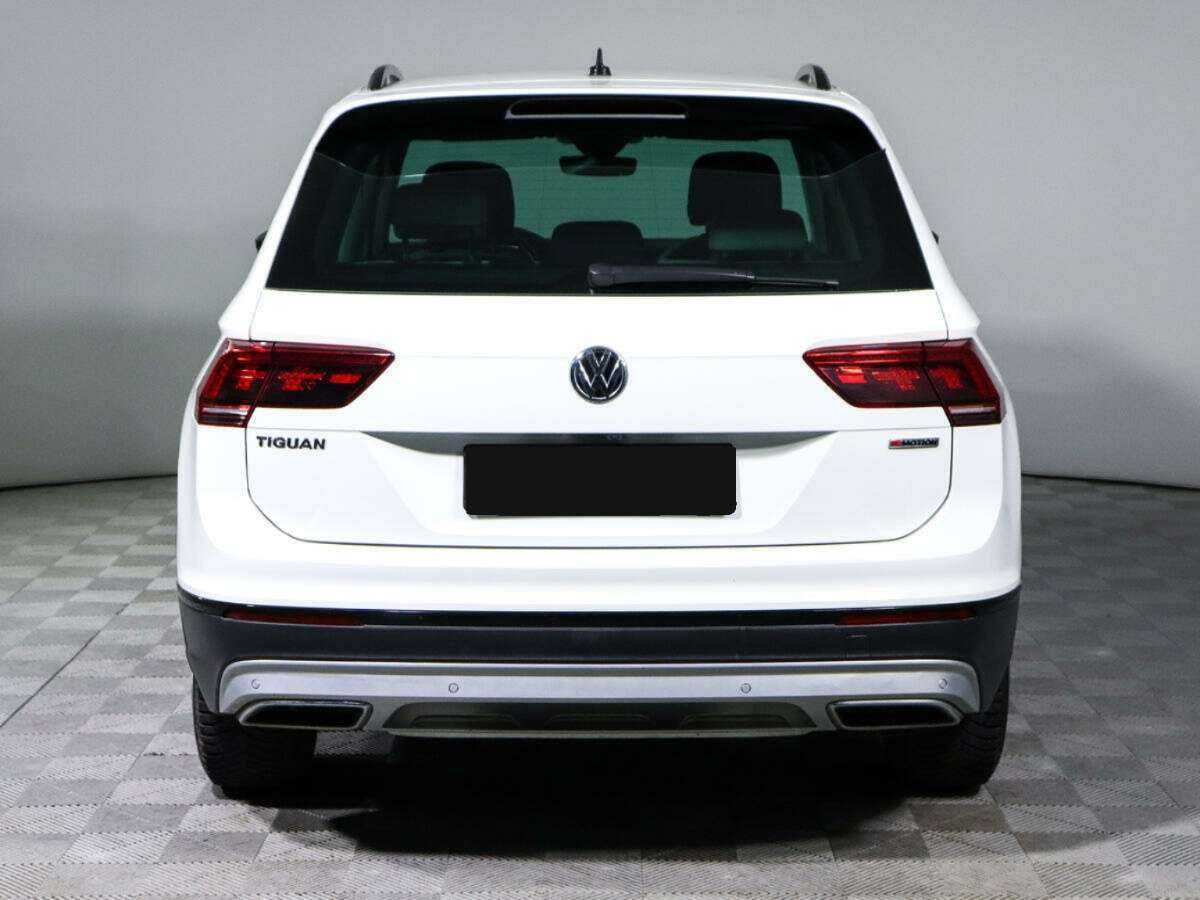 Купить Volkswagen Tiguan с пробегом. Фото: #4