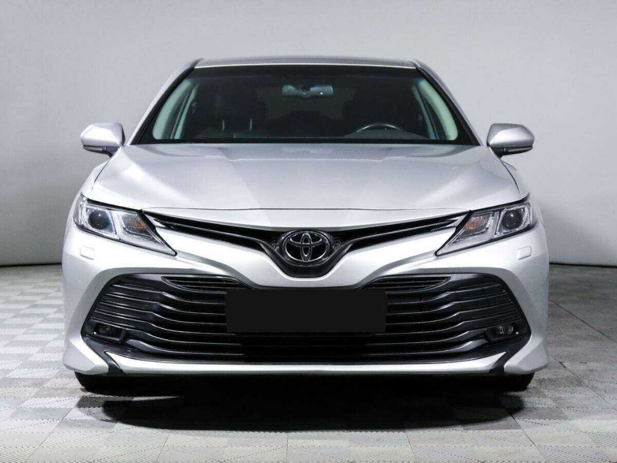 Купить Toyota Camry с пробегом. Фото: #1