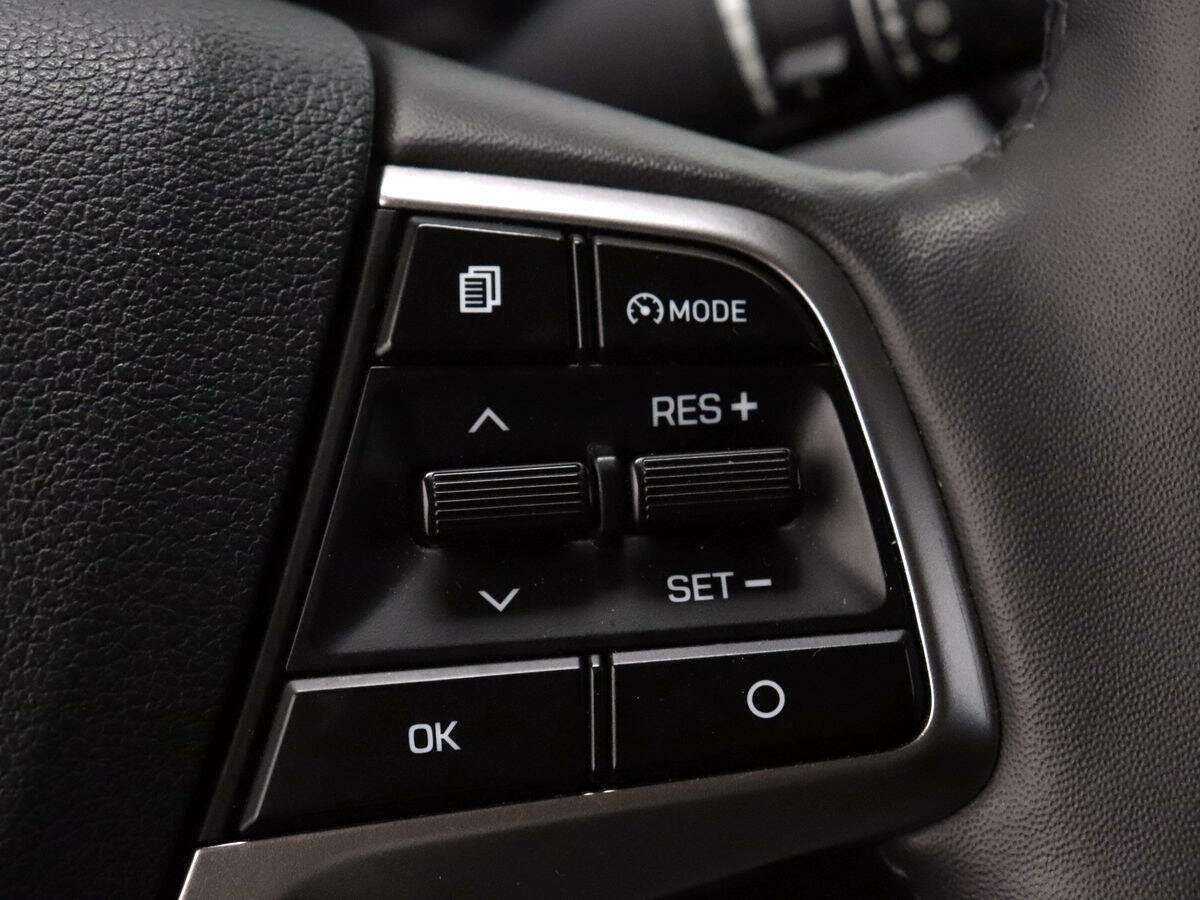 Купить Hyundai Solaris с пробегом. Фото: #11