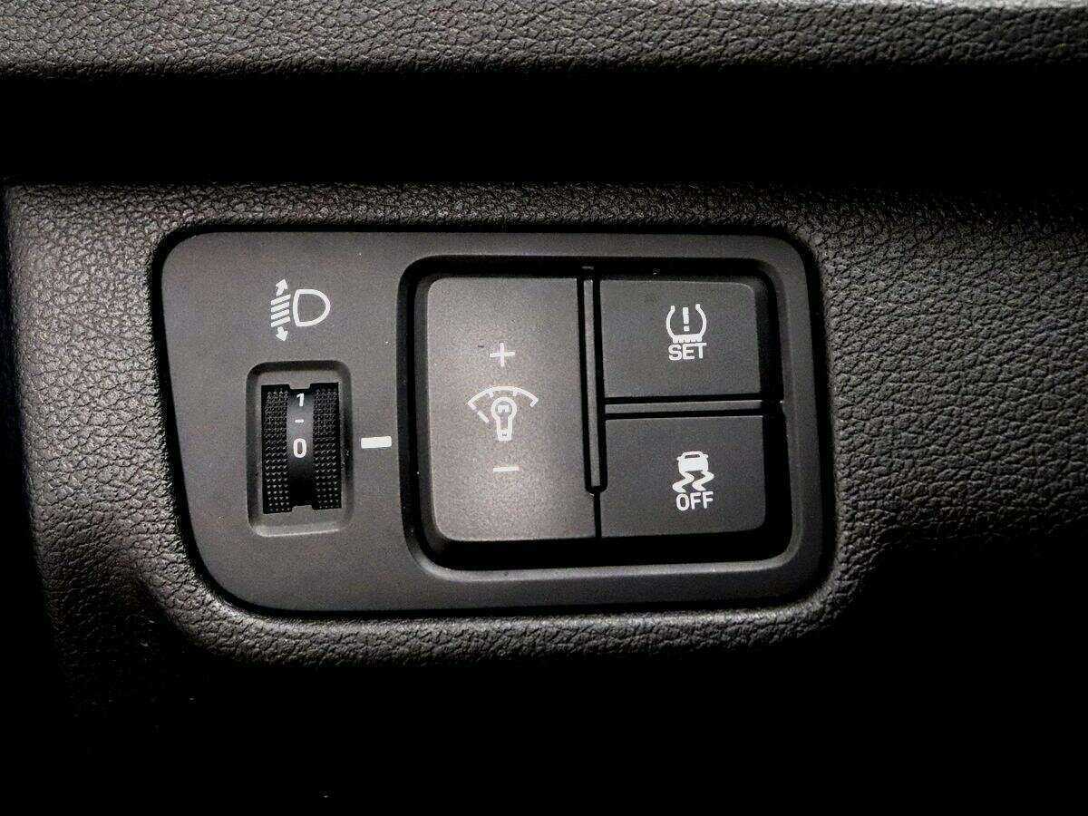 Купить Hyundai Solaris с пробегом. Фото: #12