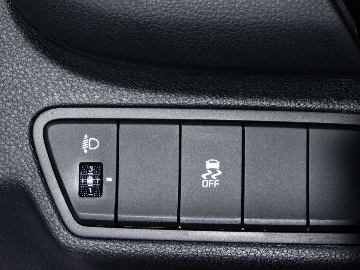 Купить Kia Seltos с пробегом. Фото: #17