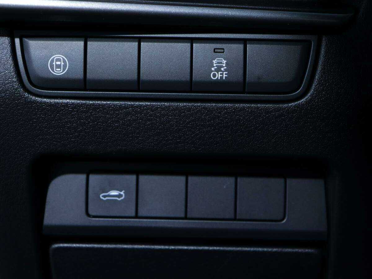 Купить Mazda 3 с пробегом. Фото: #14