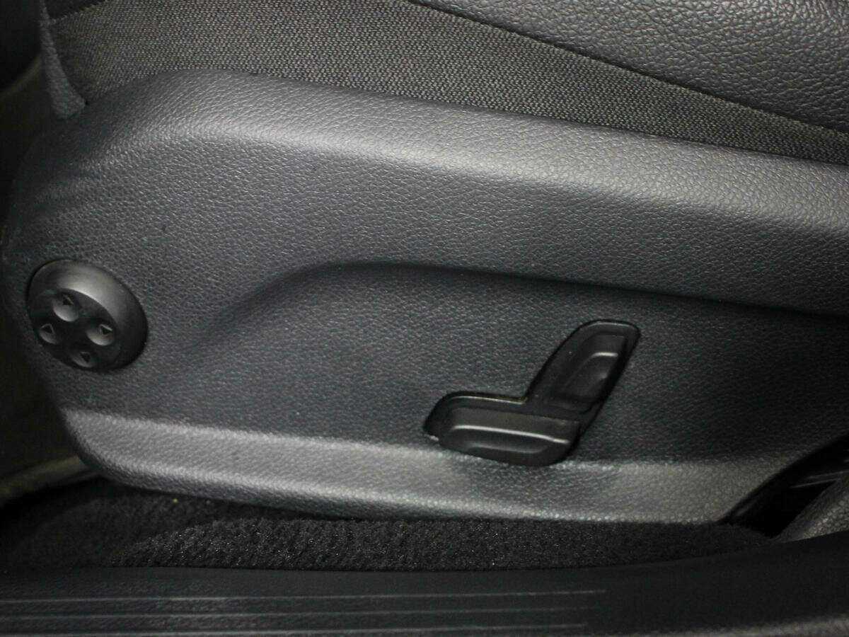 Купить Mercedes-Benz E-Класс с пробегом. Фото: #17