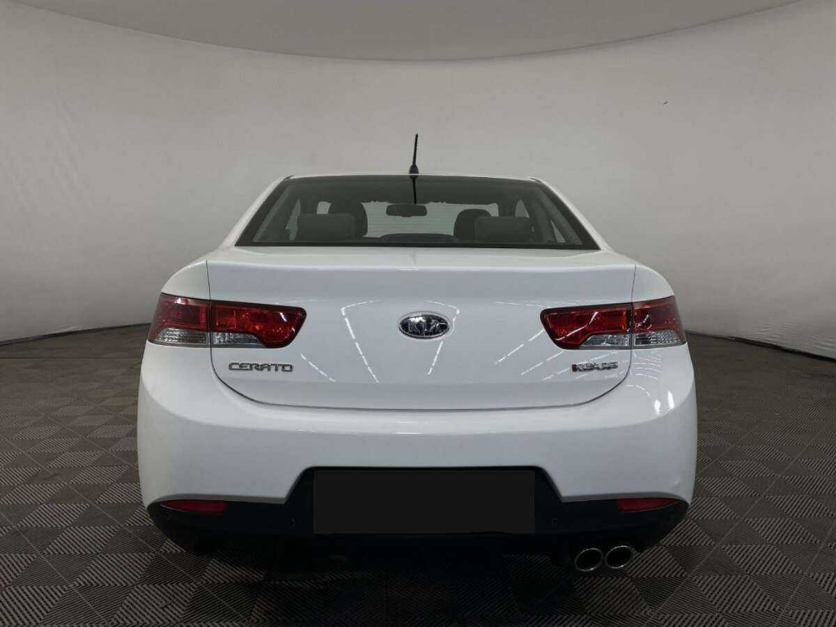 Купить Kia Cerato с пробегом. Фото: #2