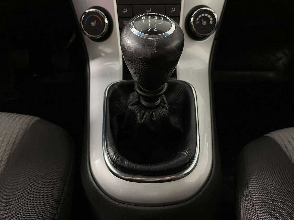 Купить Chevrolet Cruze с пробегом. Фото: #11