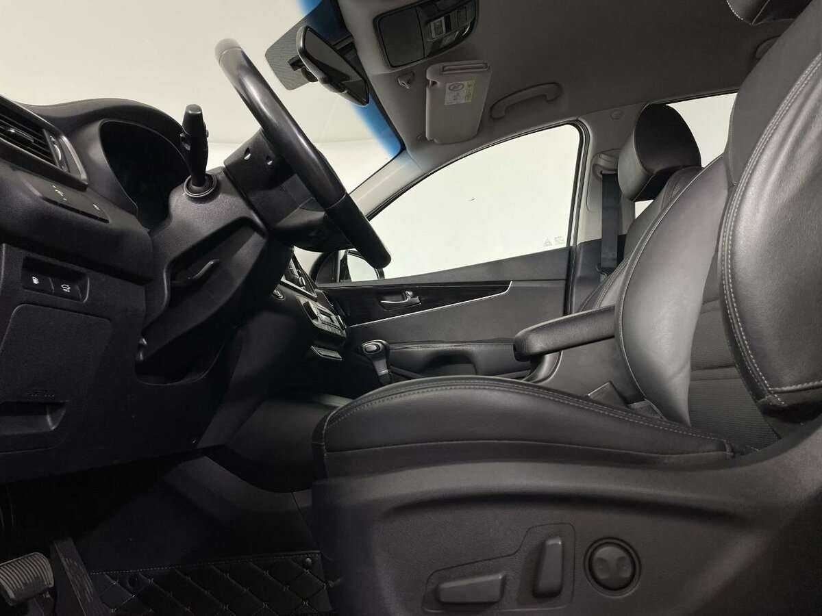 Купить Kia Sorento с пробегом. Фото: #9