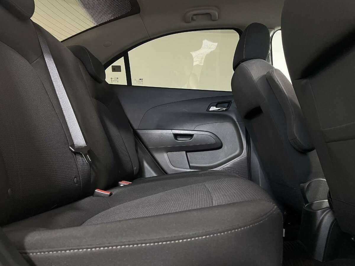 Купить Chevrolet Aveo с пробегом. Фото: #13
