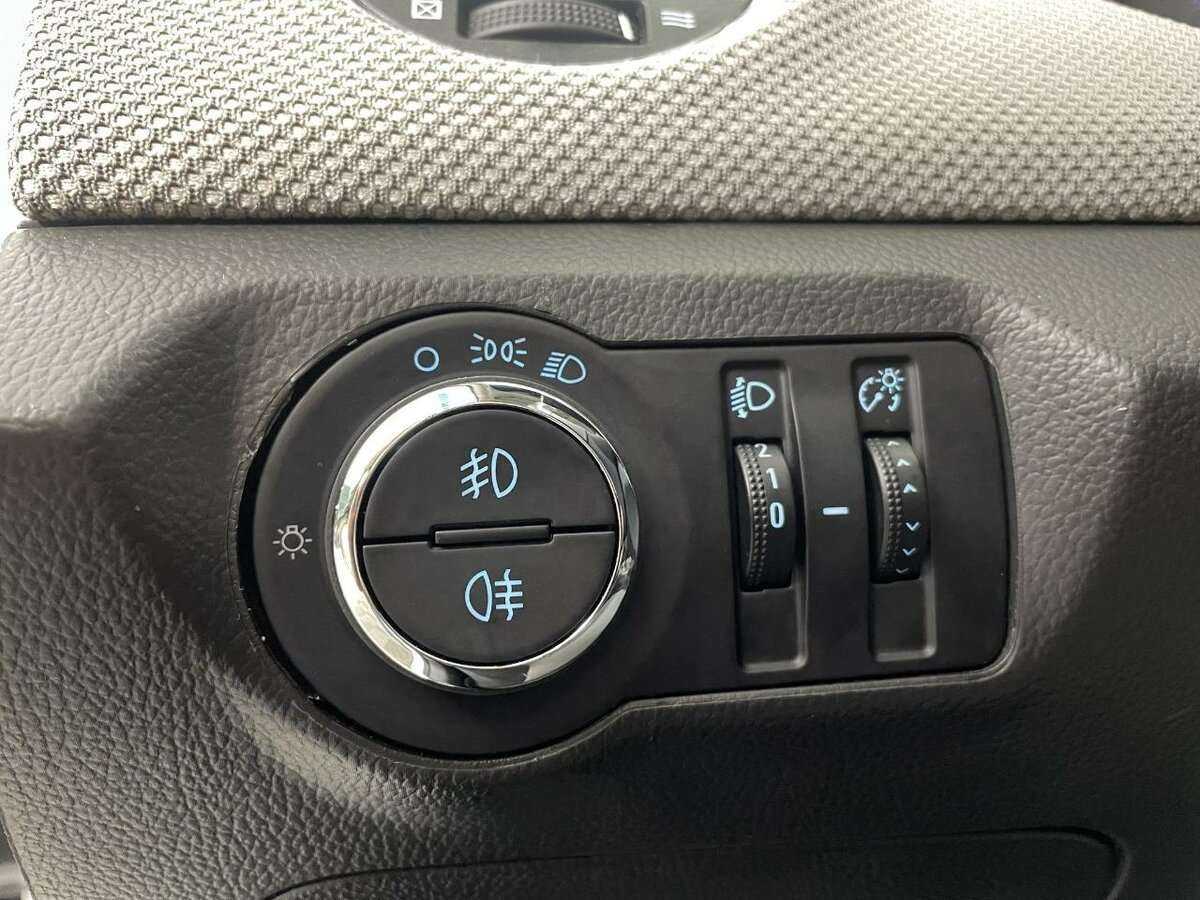 Купить Chevrolet Cruze с пробегом. Фото: #7