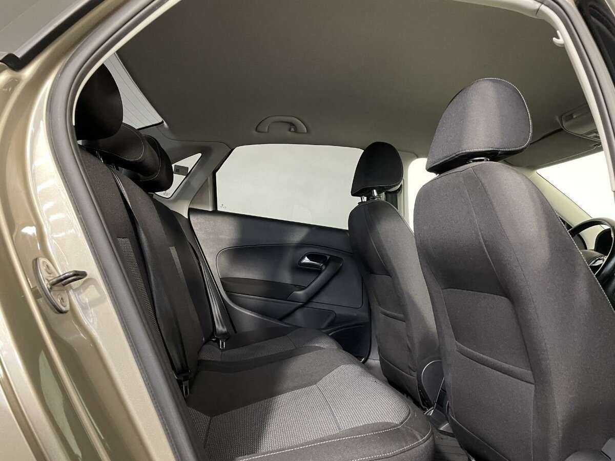 Купить Volkswagen Polo с пробегом. Фото: #14