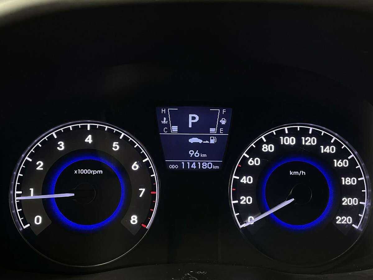 Купить Hyundai Solaris с пробегом. Фото: #10