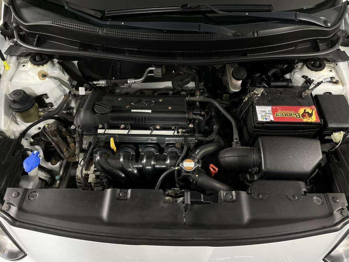 Купить Hyundai Solaris с пробегом. Фото: #15