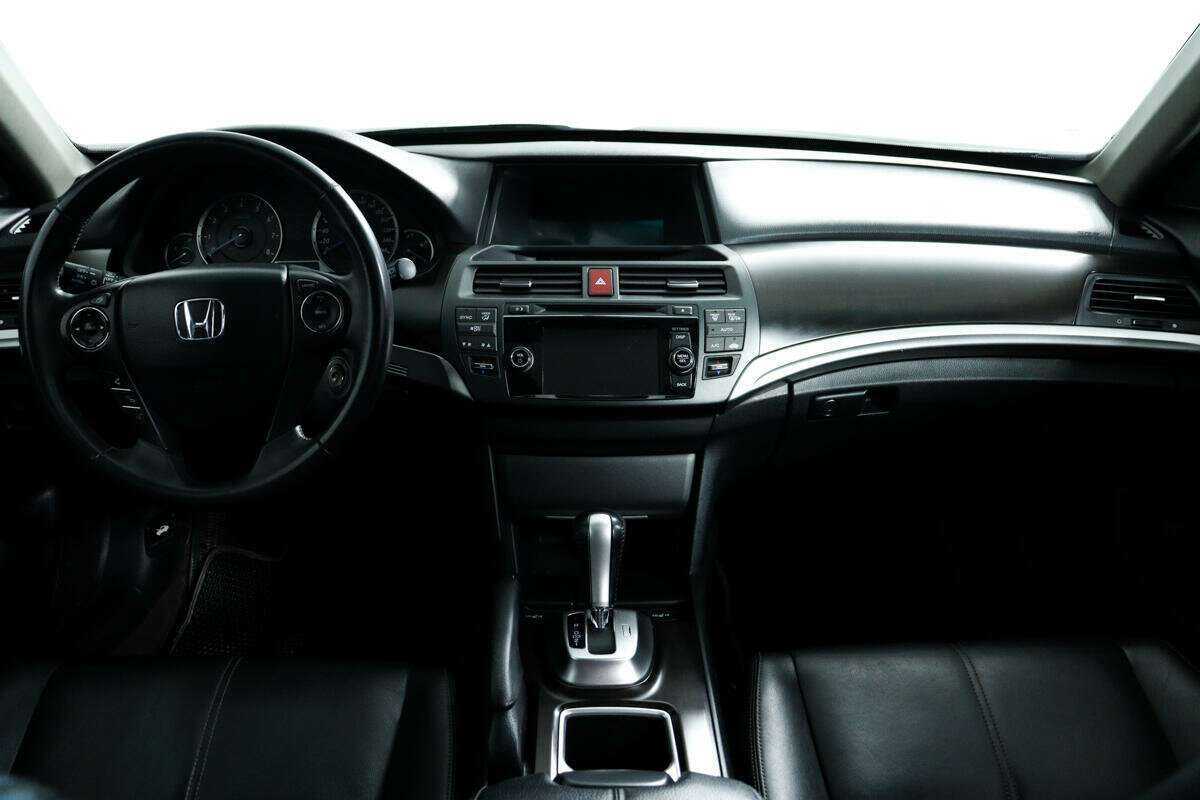 Купить Honda Crosstour с пробегом. Фото: #10