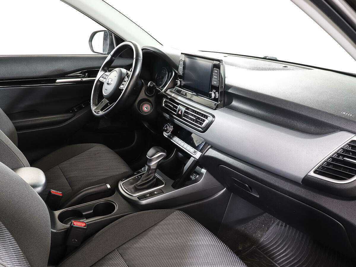 Купить Kia Seltos с пробегом. Фото: #8