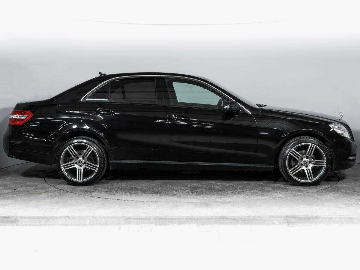 Купить Mercedes-Benz E-Класс с пробегом. Фото: #3