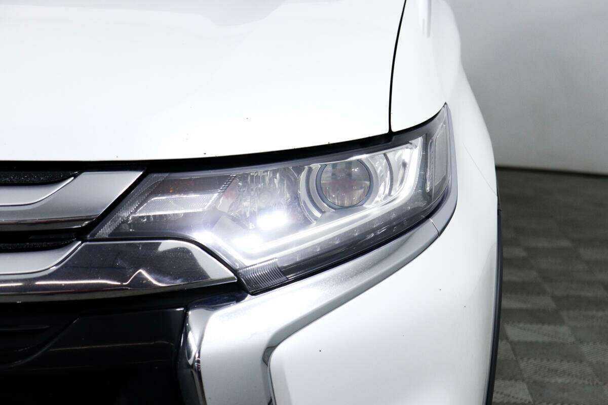 Продажа Б/У Митсубиши Оутлэндер. Фото: #12