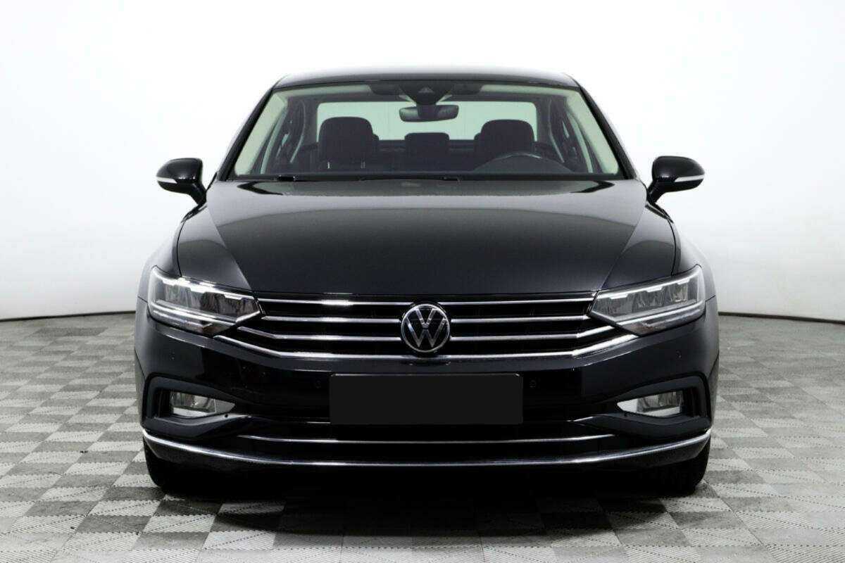 Купить Volkswagen Passat с пробегом. Фото: #1