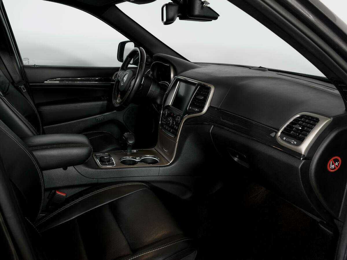 Купить Jeep Grand Cherokee с пробегом. Фото: #8