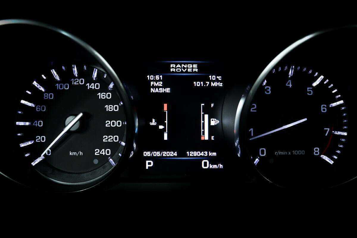 Купить Land Rover Range Rover Evoque с пробегом. Фото: #9