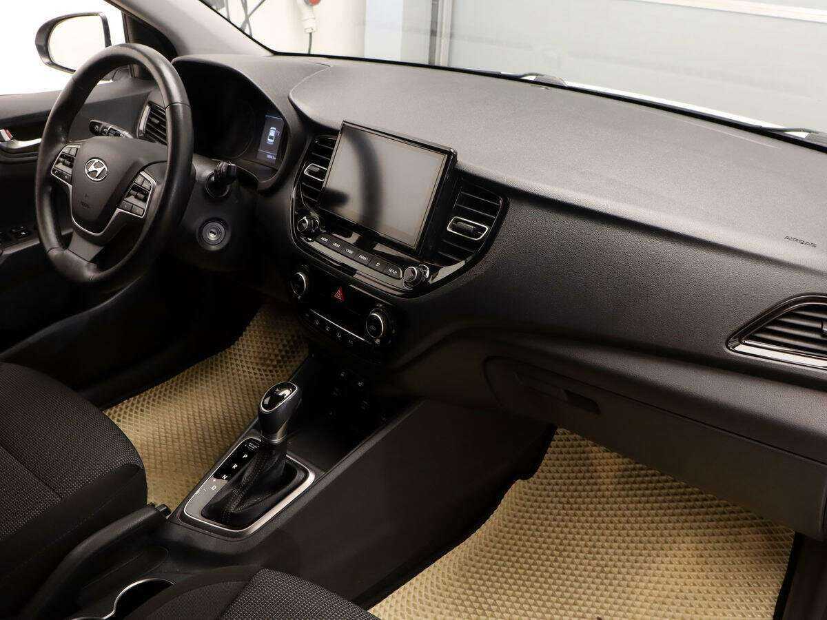 Купить Hyundai Solaris с пробегом. Фото: #6