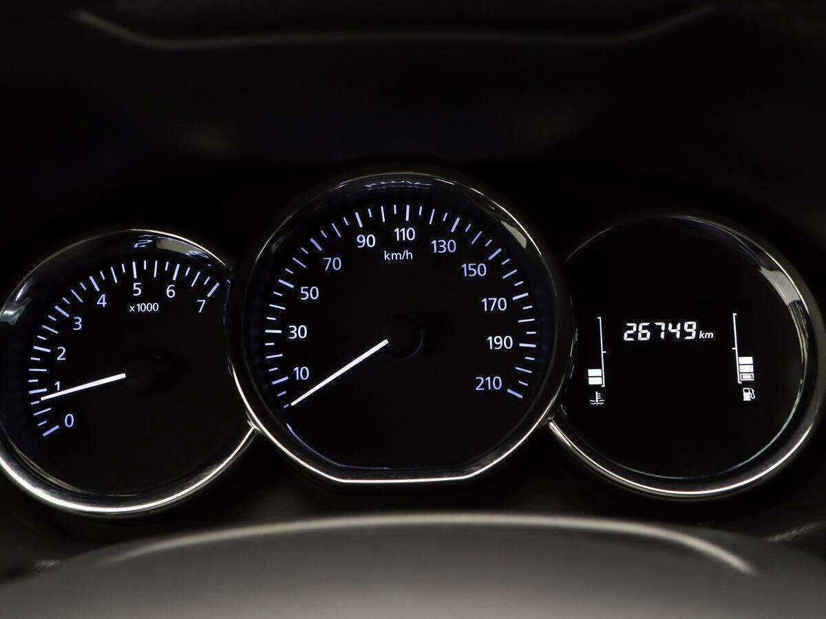 Купить Nissan Terrano с пробегом. Фото: #18