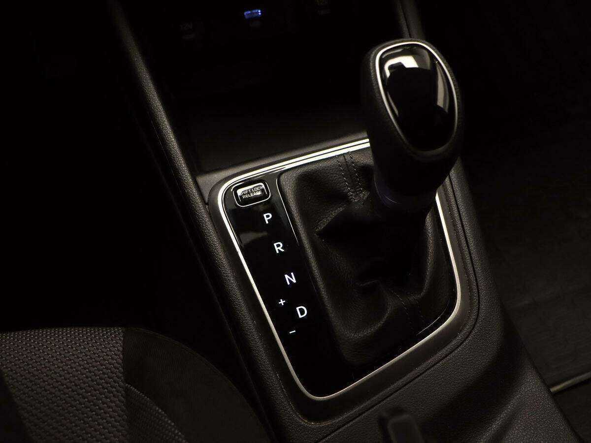 Купить Hyundai Solaris с пробегом. Фото: #12