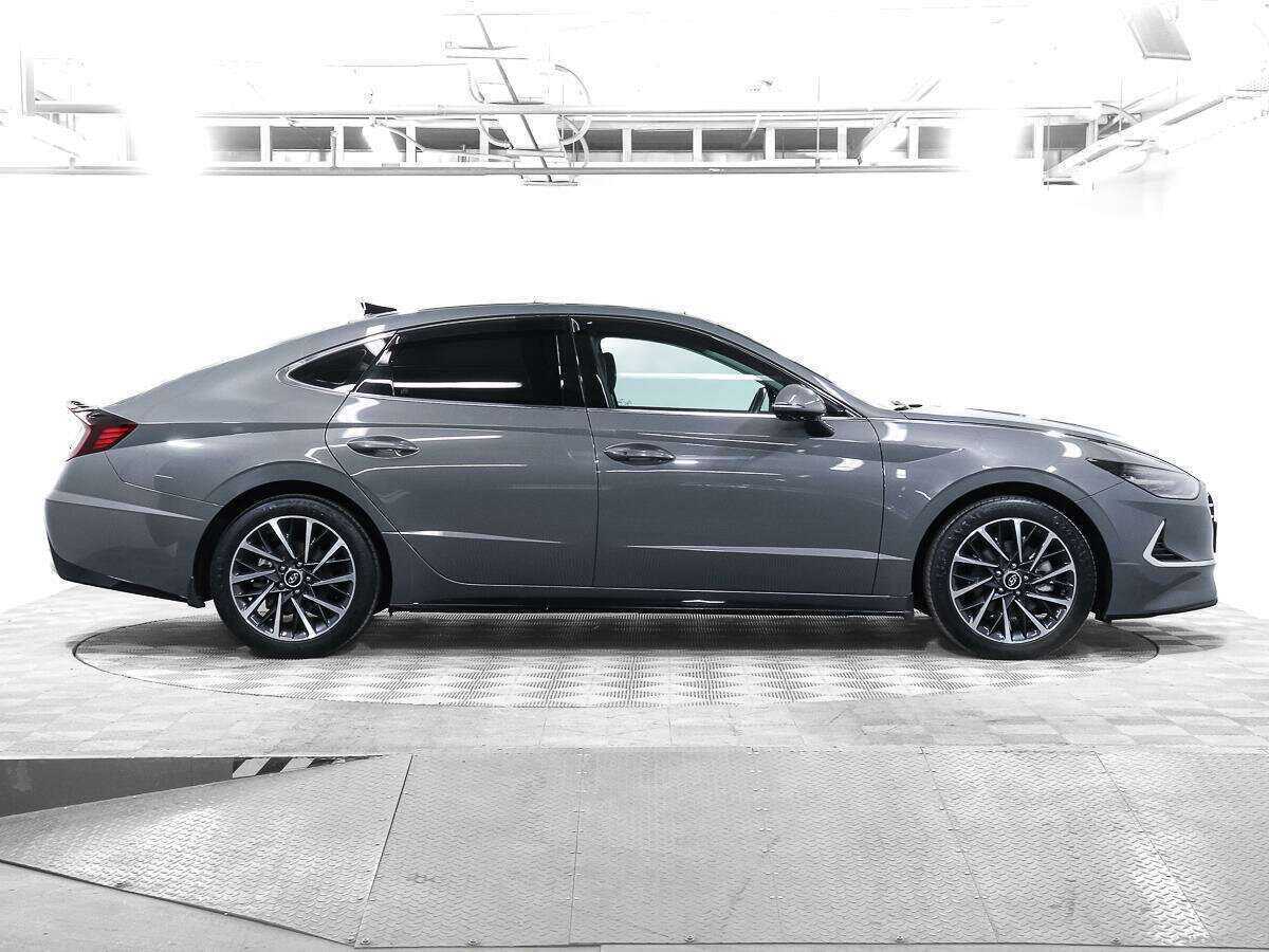 Купить Hyundai Sonata с пробегом. Фото: #3