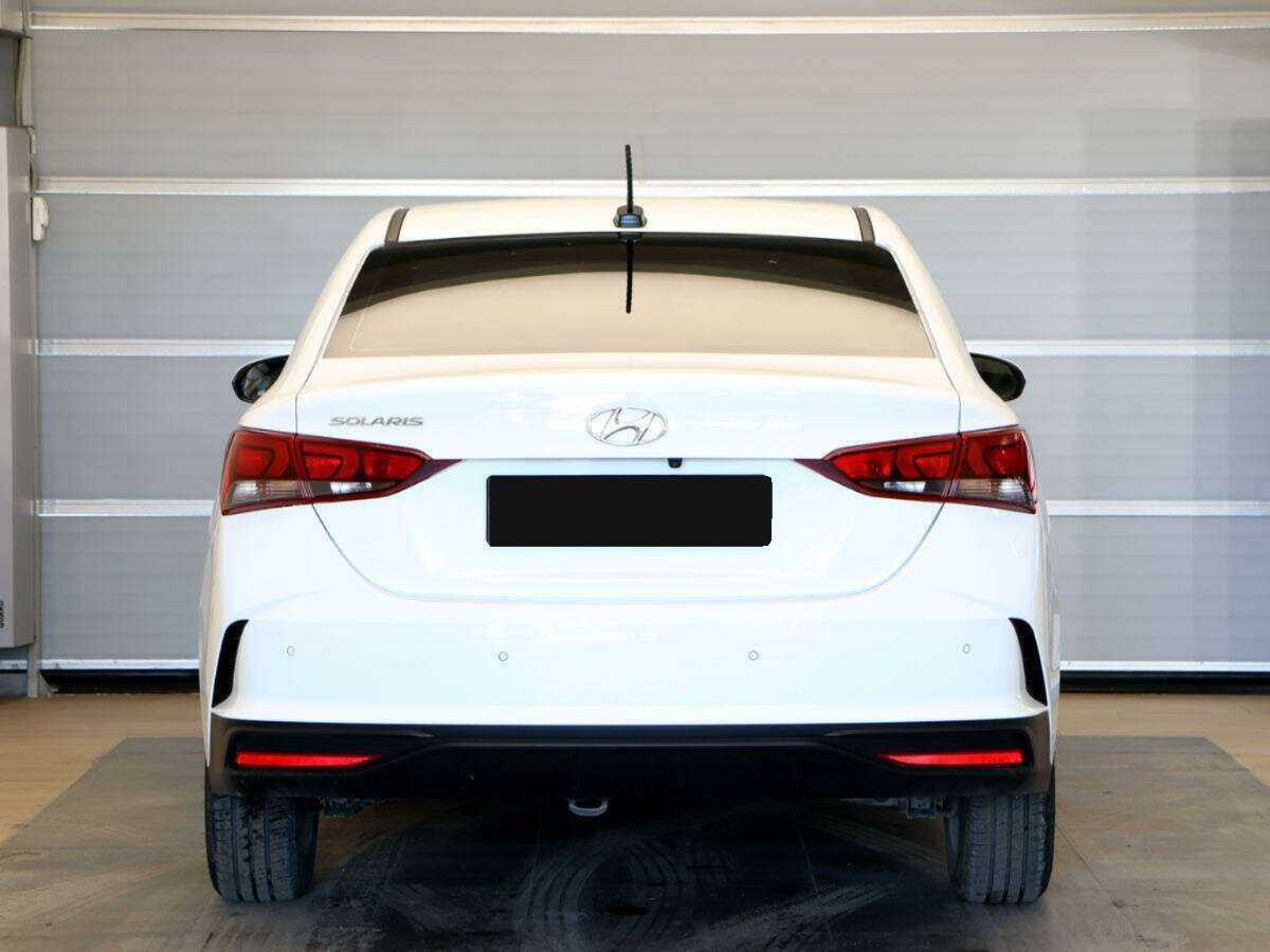 Купить Hyundai Solaris с пробегом. Фото: #4