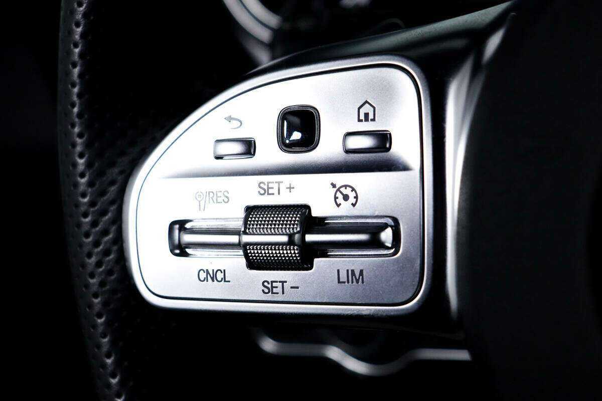 Купить Mercedes-Benz A-Класс с пробегом. Фото: #13