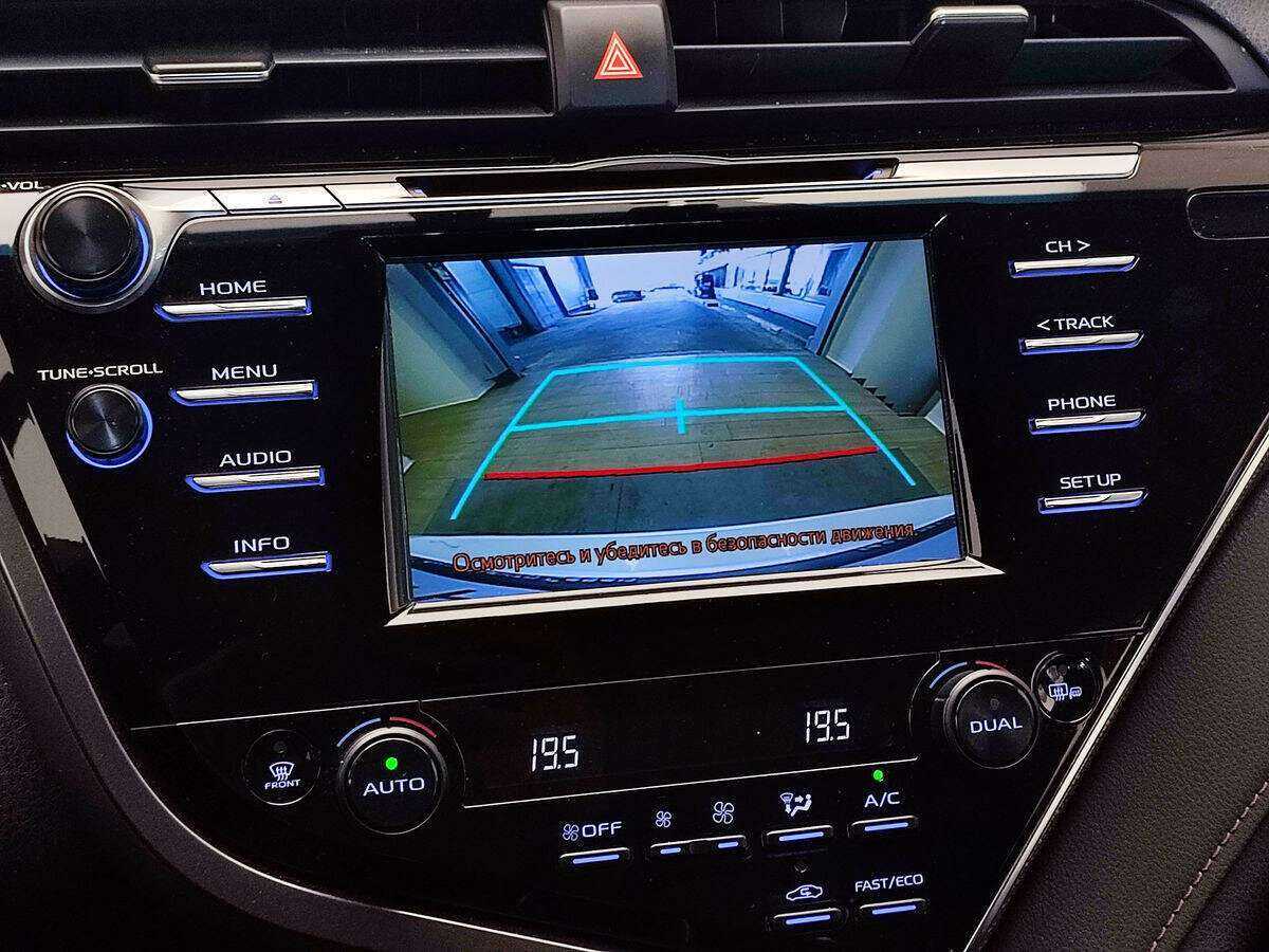 Купить Toyota Camry с пробегом. Фото: #14