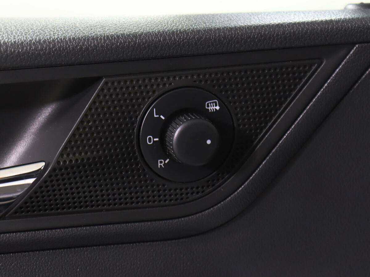 Купить Skoda Rapid с пробегом. Фото: #14