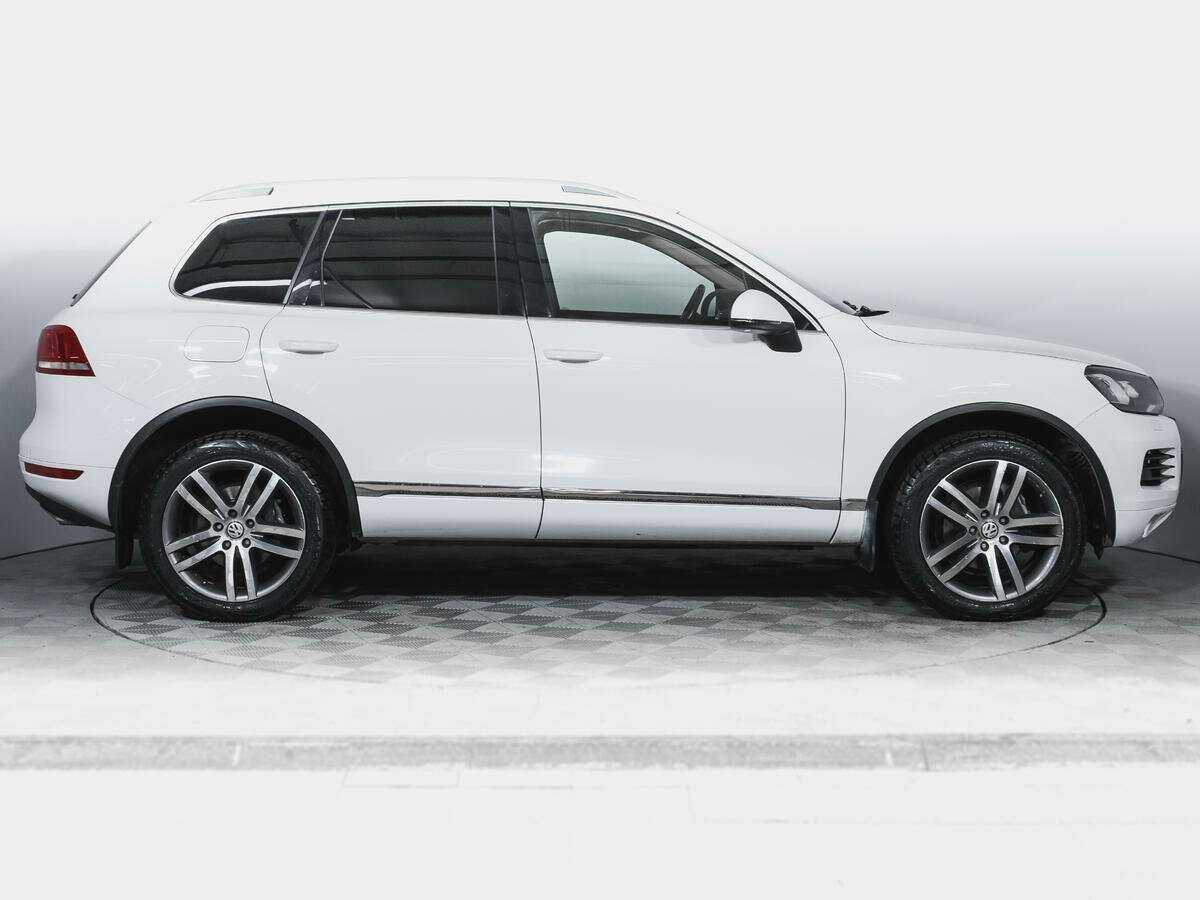 Купить Volkswagen Touareg с пробегом. Фото: #3