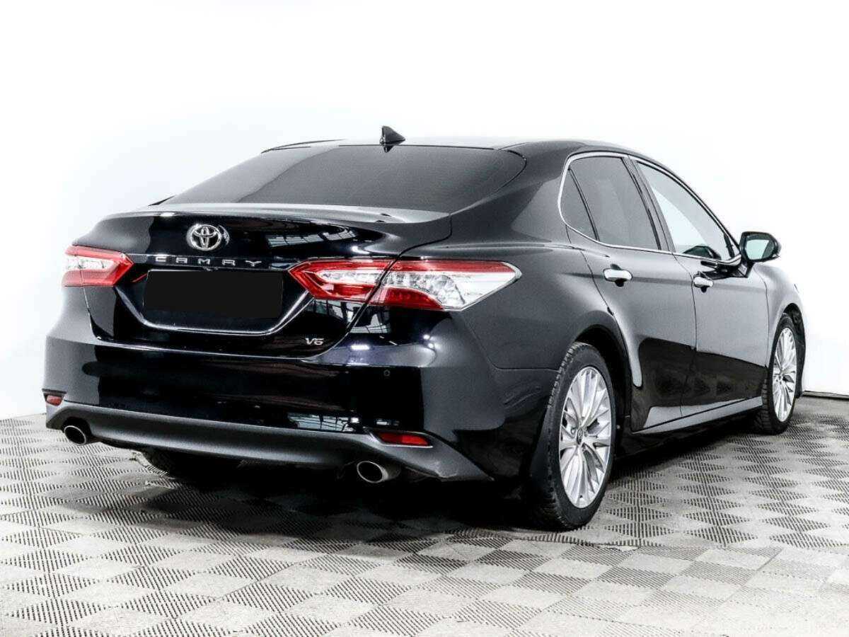 Купить Toyota Camry с пробегом. Фото: #3