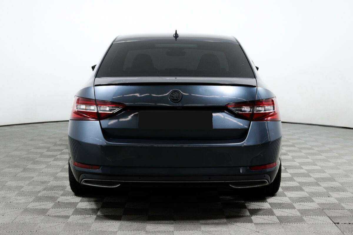 Купить Skoda Superb с пробегом. Фото: #5