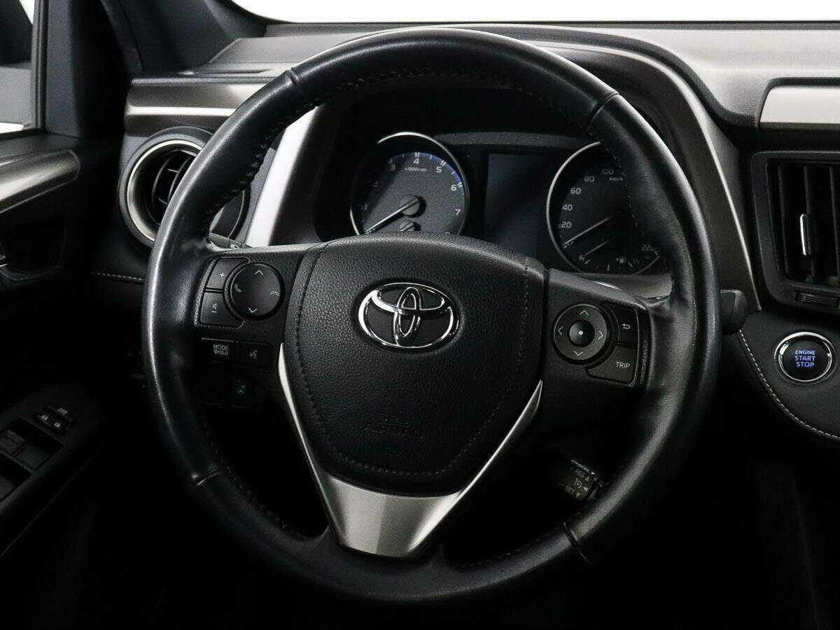Купить Toyota RAV4 с пробегом. Фото: #10