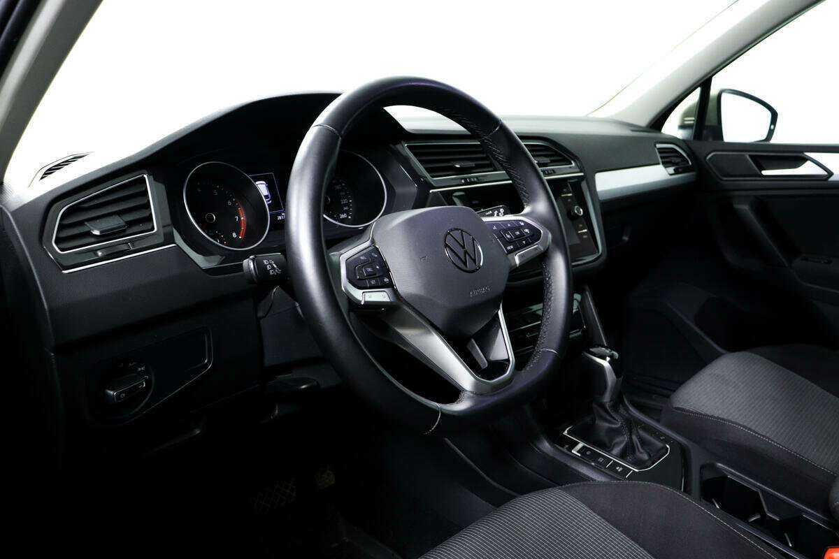 Купить Volkswagen Tiguan с пробегом. Фото: #12