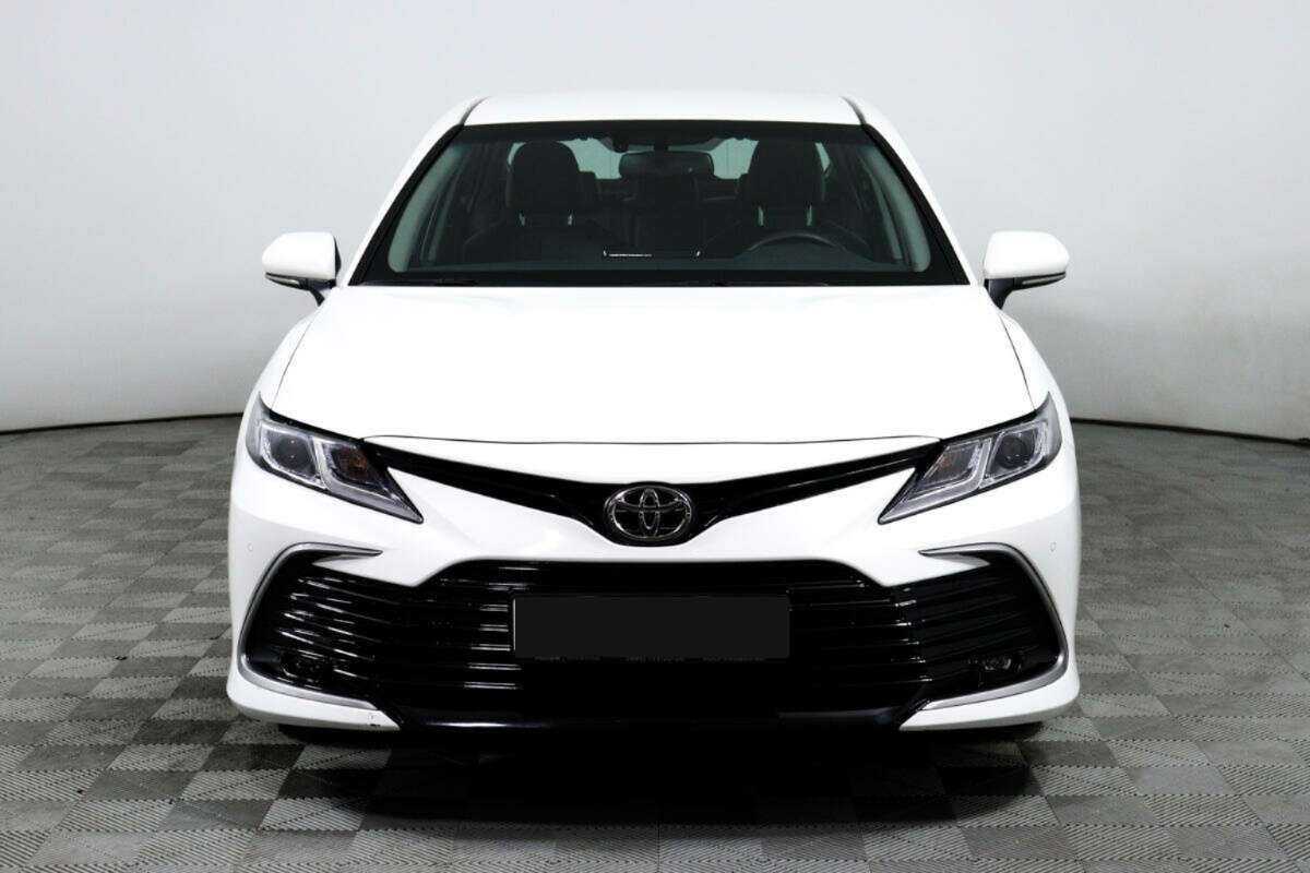 Купить Toyota Camry с пробегом. Фото: #1