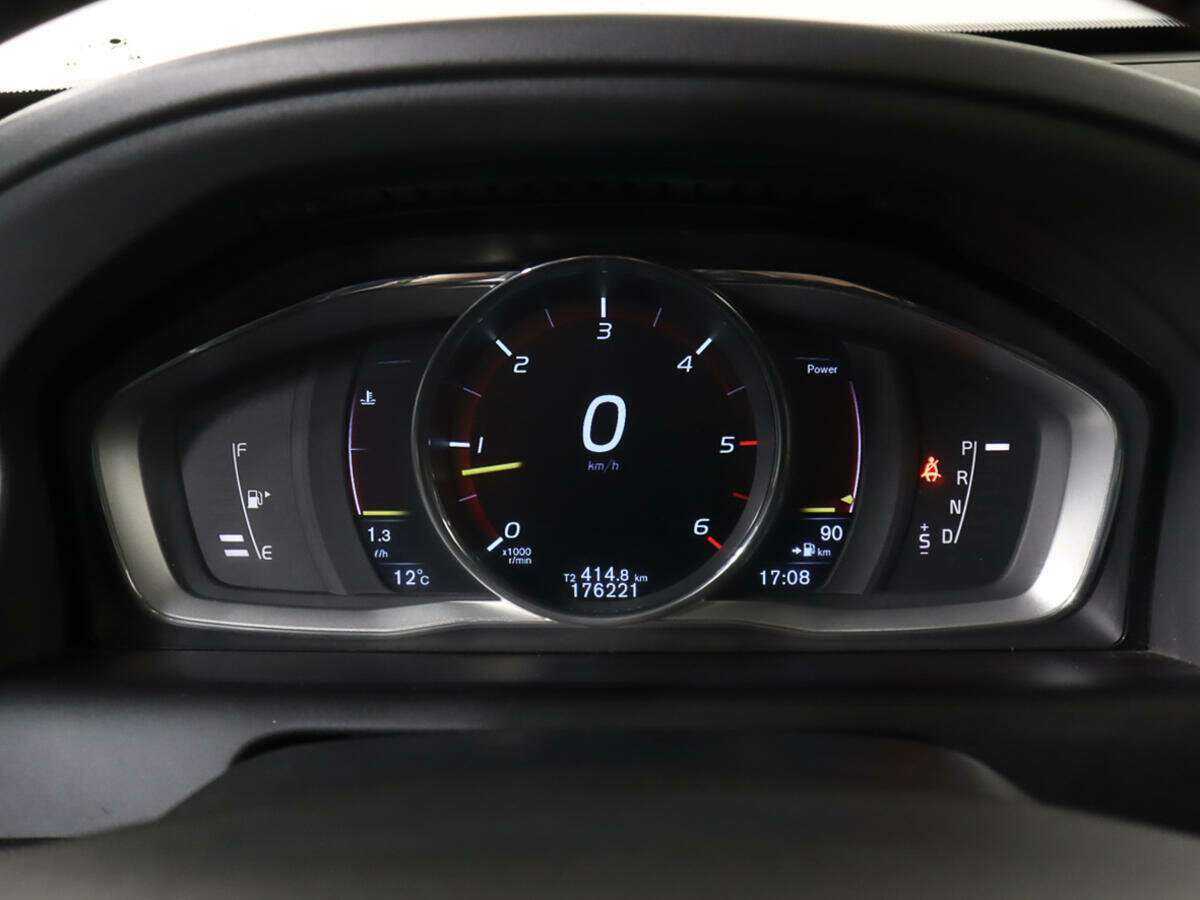 Купить Volvo XC60 с пробегом. Фото: #9