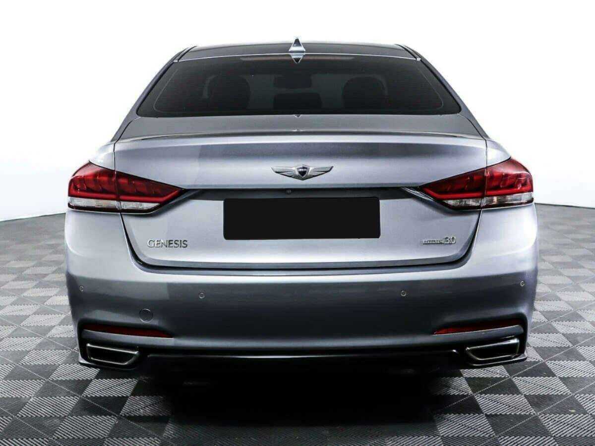Купить Hyundai Genesis с пробегом. Фото: #5