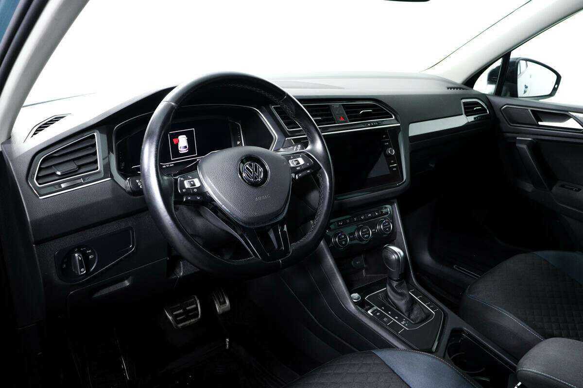Купить Volkswagen Tiguan с пробегом. Фото: #12