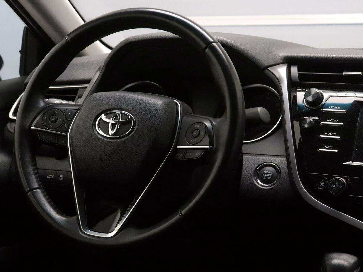 Купить Toyota Camry с пробегом. Фото: #10