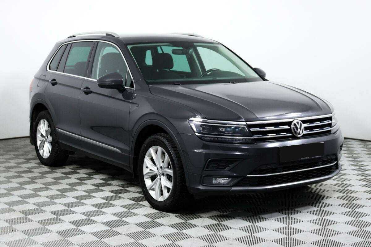 Купить Volkswagen Tiguan с пробегом. Фото: #2