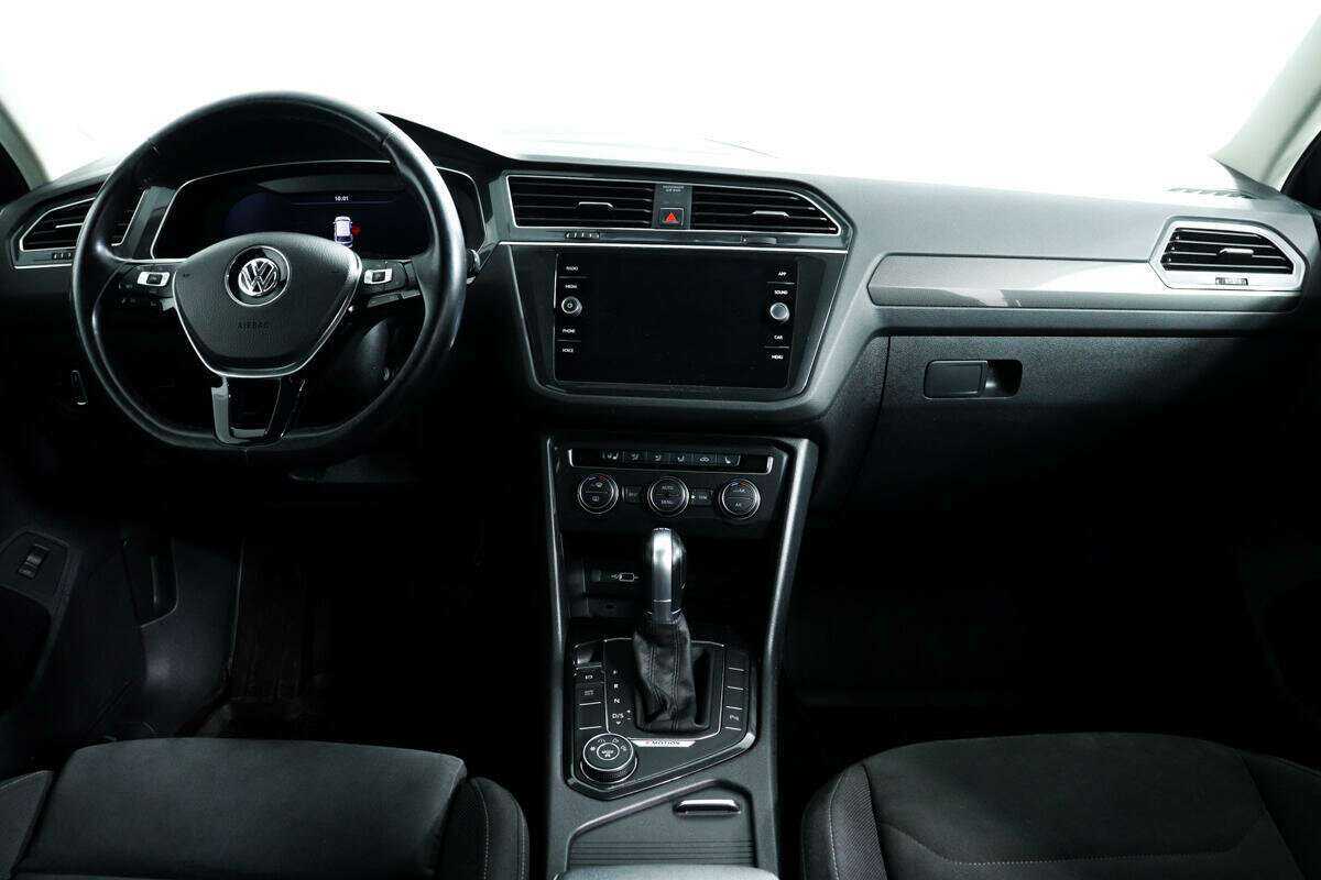 Купить Volkswagen Tiguan с пробегом. Фото: #10